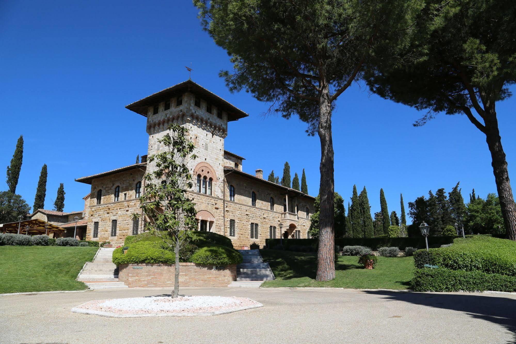 Hotel La Collegiata Сан-Джиминьяно Экстерьер фото